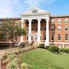 Averett University campus image
