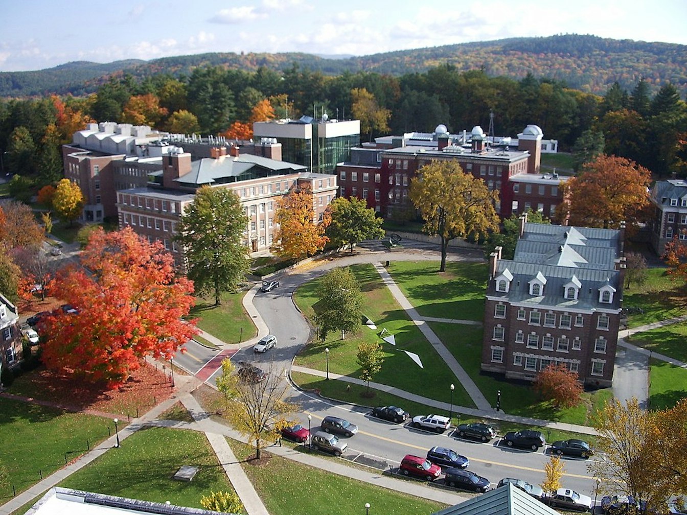 Dartmouth College Requirements + Data CollegeVine
