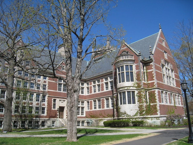 Bowdoin College - Requirements + Data | CollegeVine