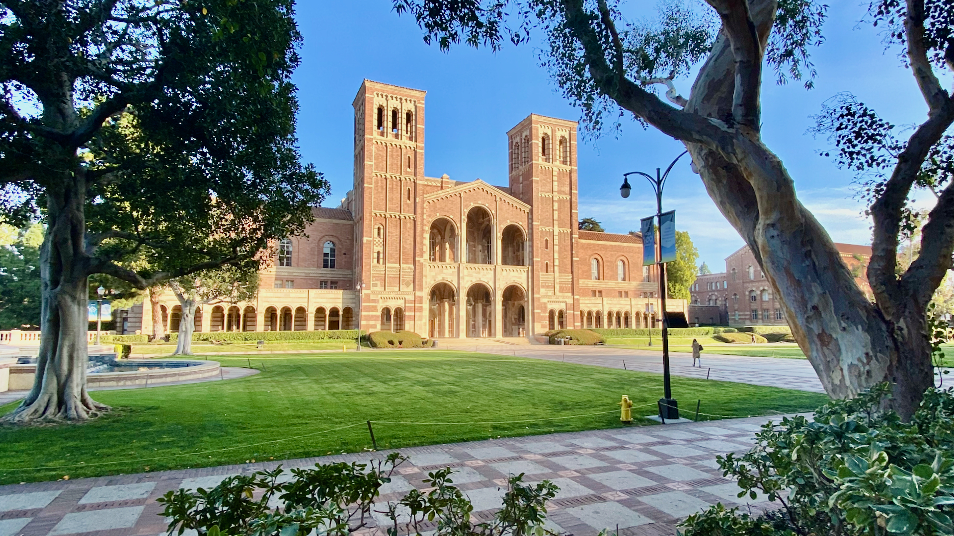 Ask current UCLA students questions about academics, campus life, dorm livi...