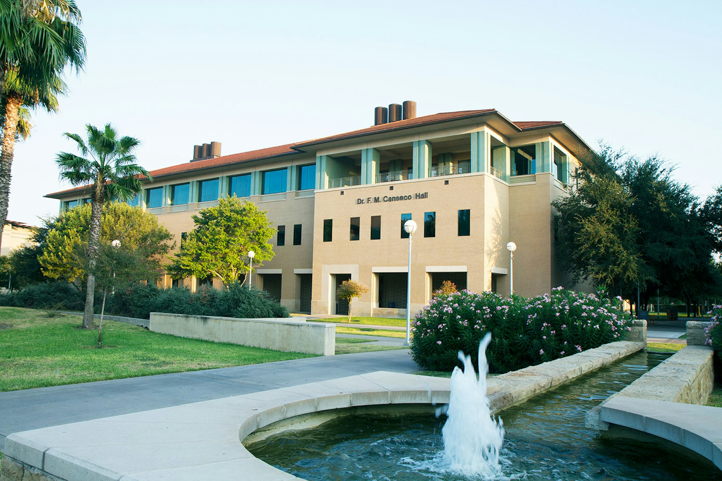 New Scholarship Opportunity At Texas A&M International - xnatje5