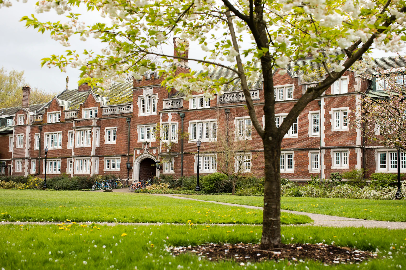 Reed College Tuition and Fees | CollegeVine