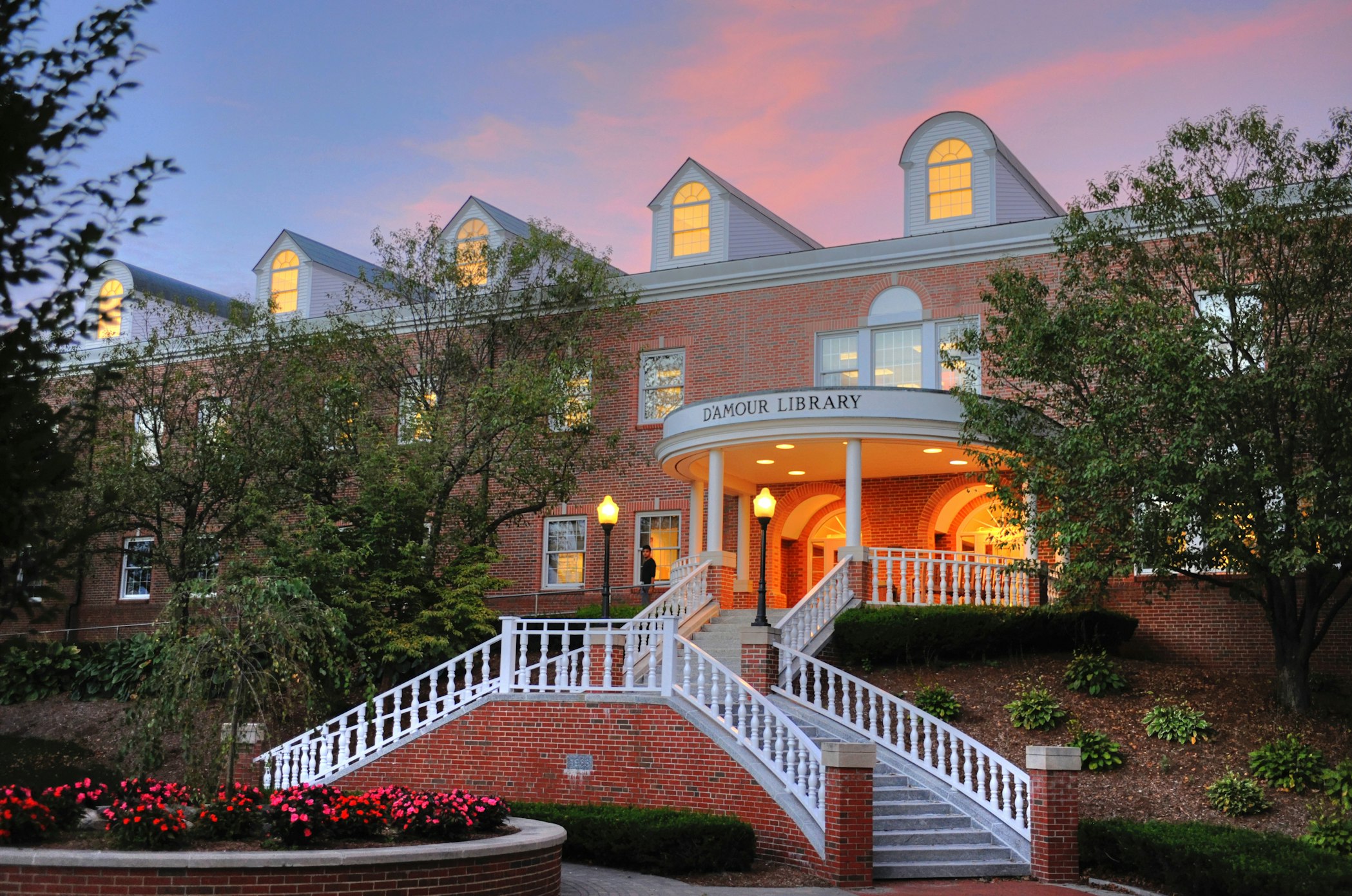 Western New England University WNE Requirements   Data CollegeVine