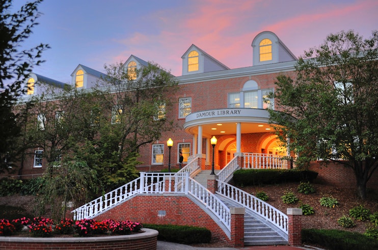 Western New England University | WNE - Requirements + Data | CollegeVine